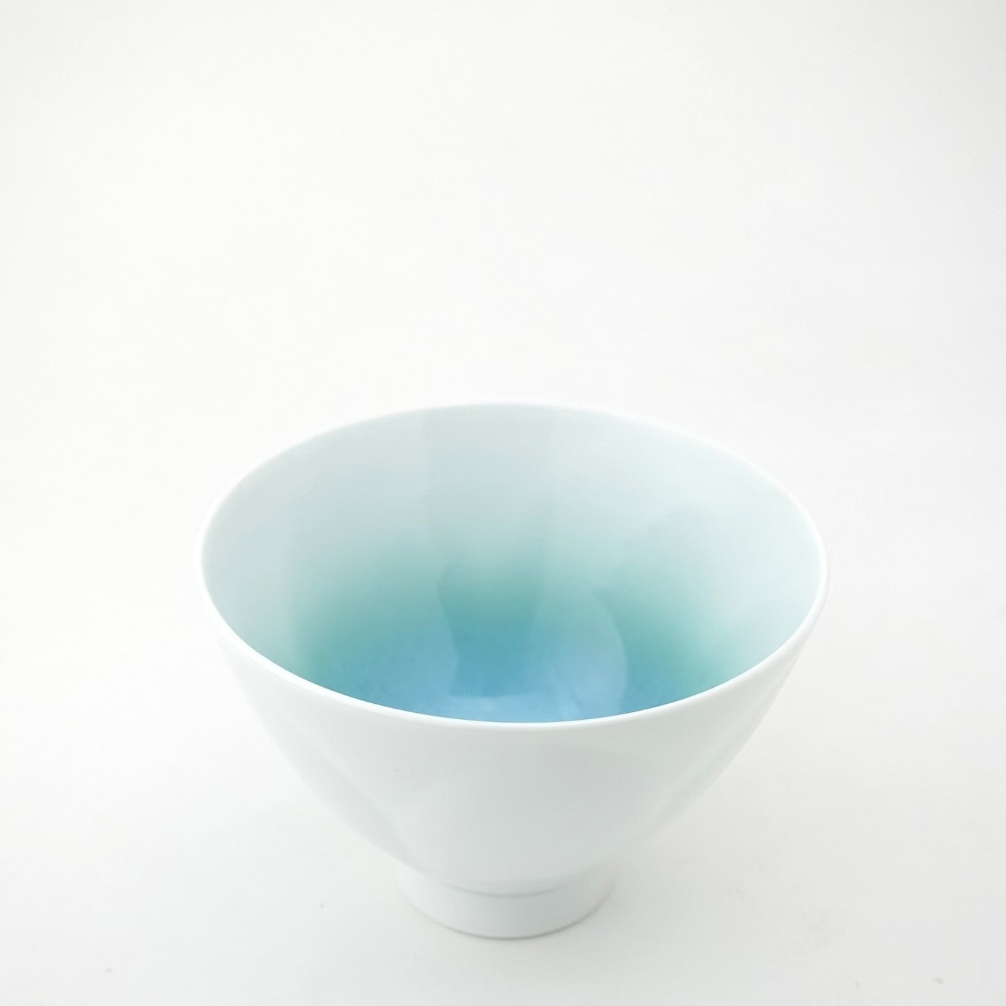 WANOKA Flower-Shaped Teacup GR Arita Porcelain