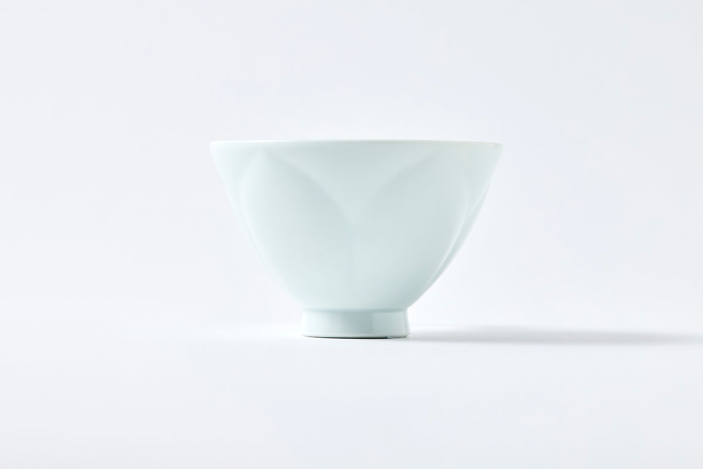 WANOKA Flower-Shaped Teacup BL Arita Porcelain