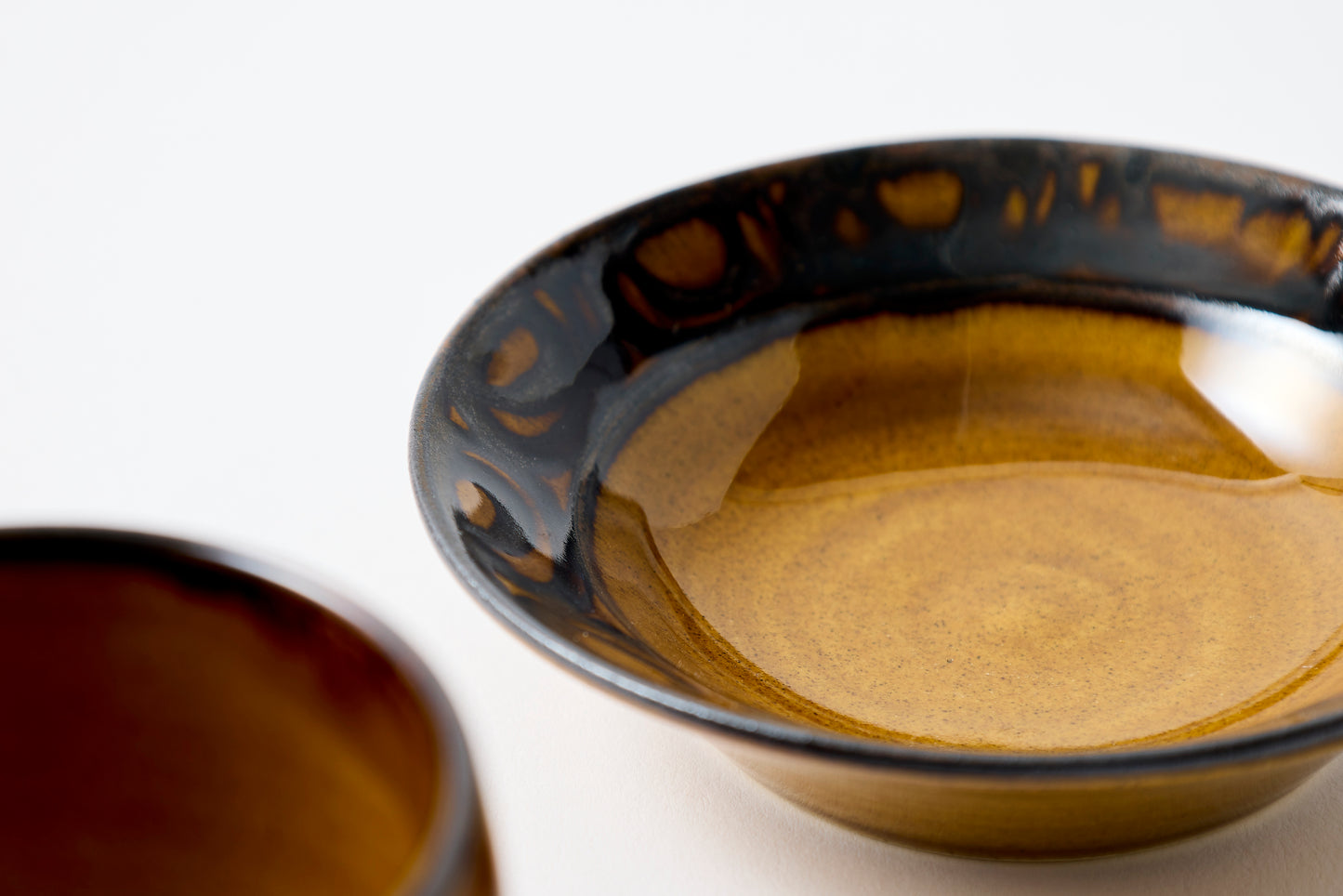 FD Circle Motif Amber Glaze Sencha Teacup & Saucer Hasami Porcelain