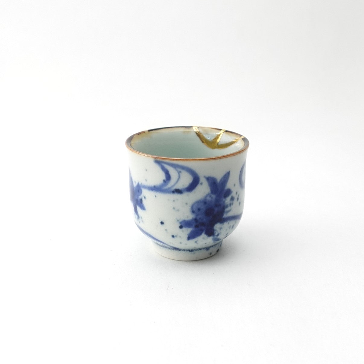 Gold Line Kosome Water Stream Sake Set Imari Porcelain