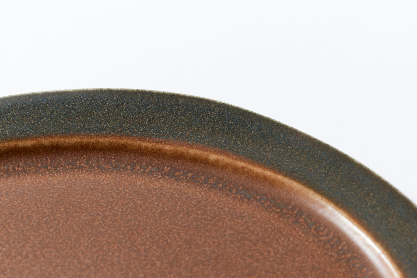 Round Plate Large Charon