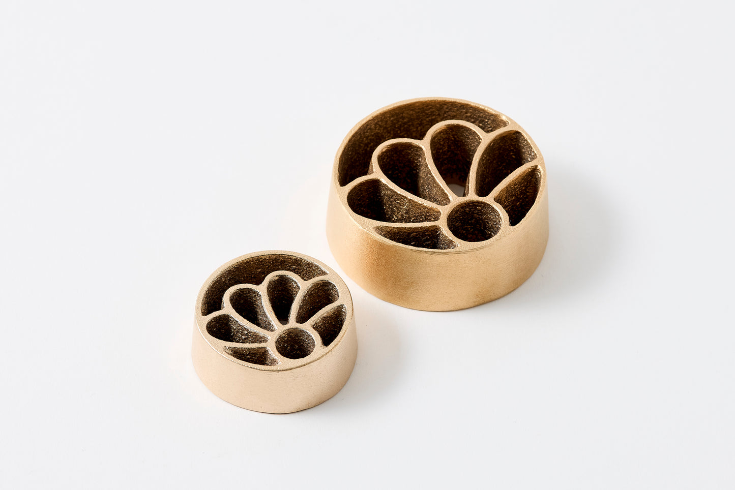 Pin-less Flower Frog ® / Petal S