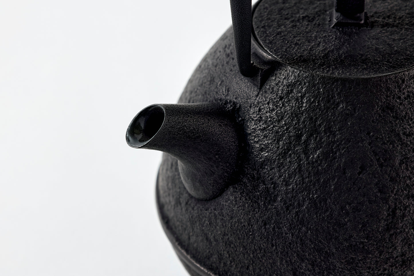 Nanbu Ironware Egg Teapot Large *Limited Edition