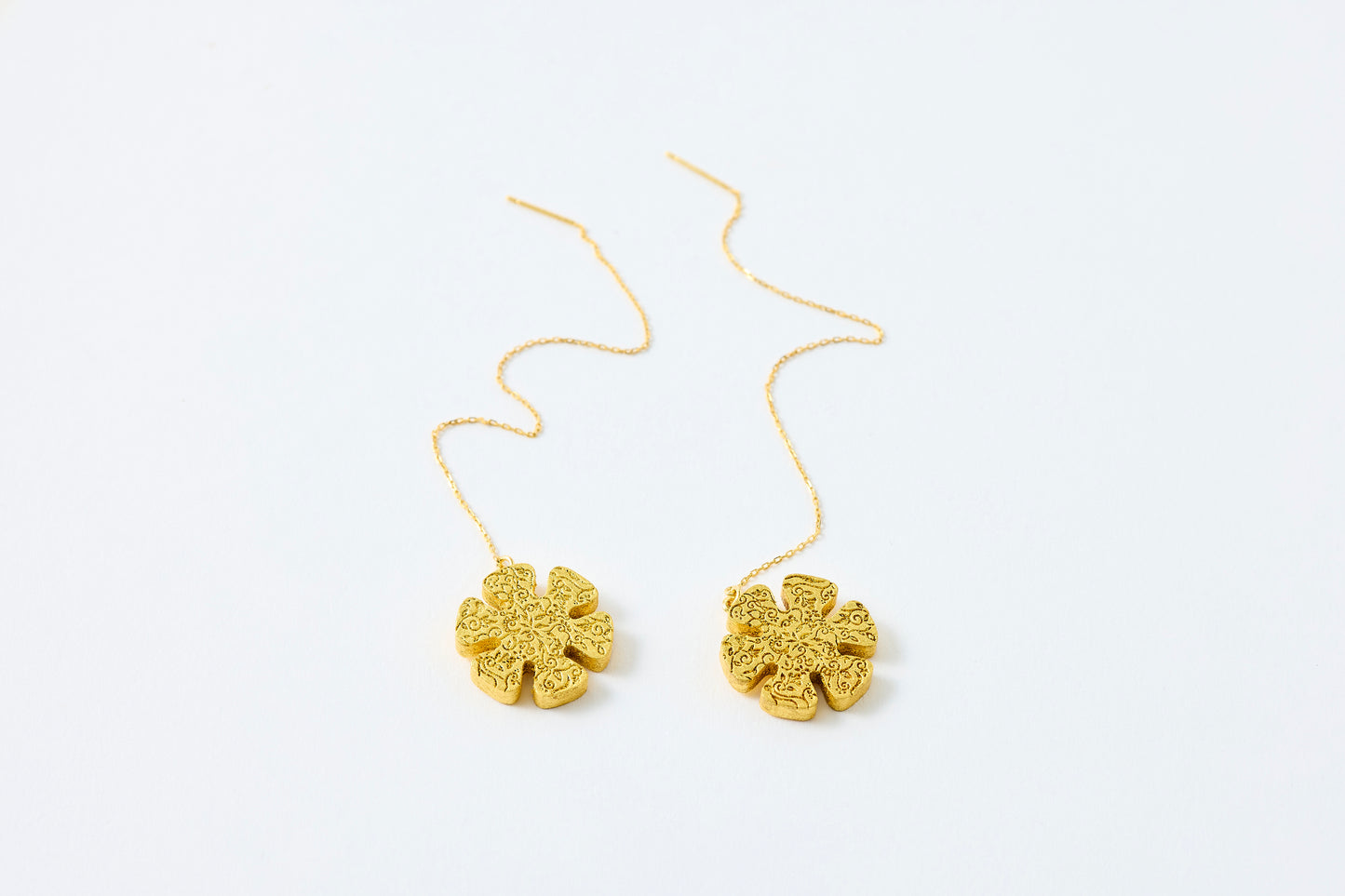 HAKUCESSORY Earrings Health Luck Gold