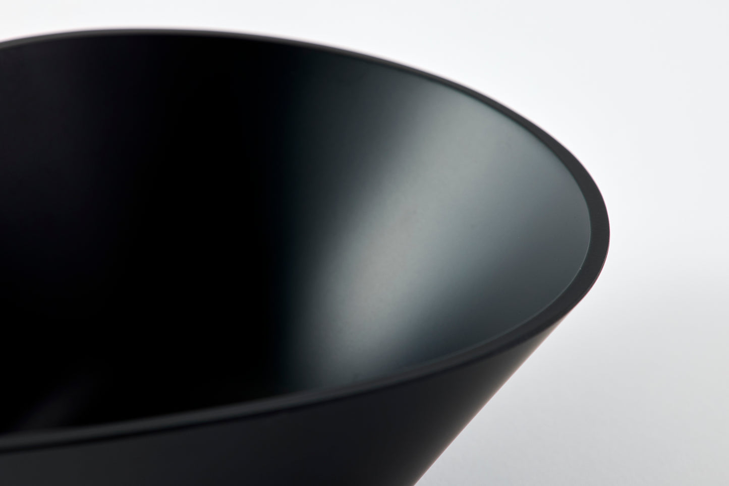 table flower L / matte black