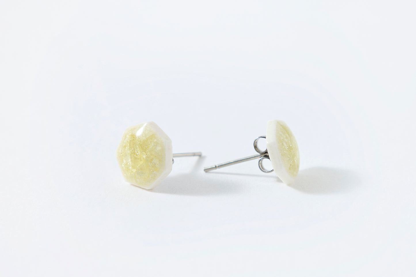 Honey-colored Heptagon Earrings