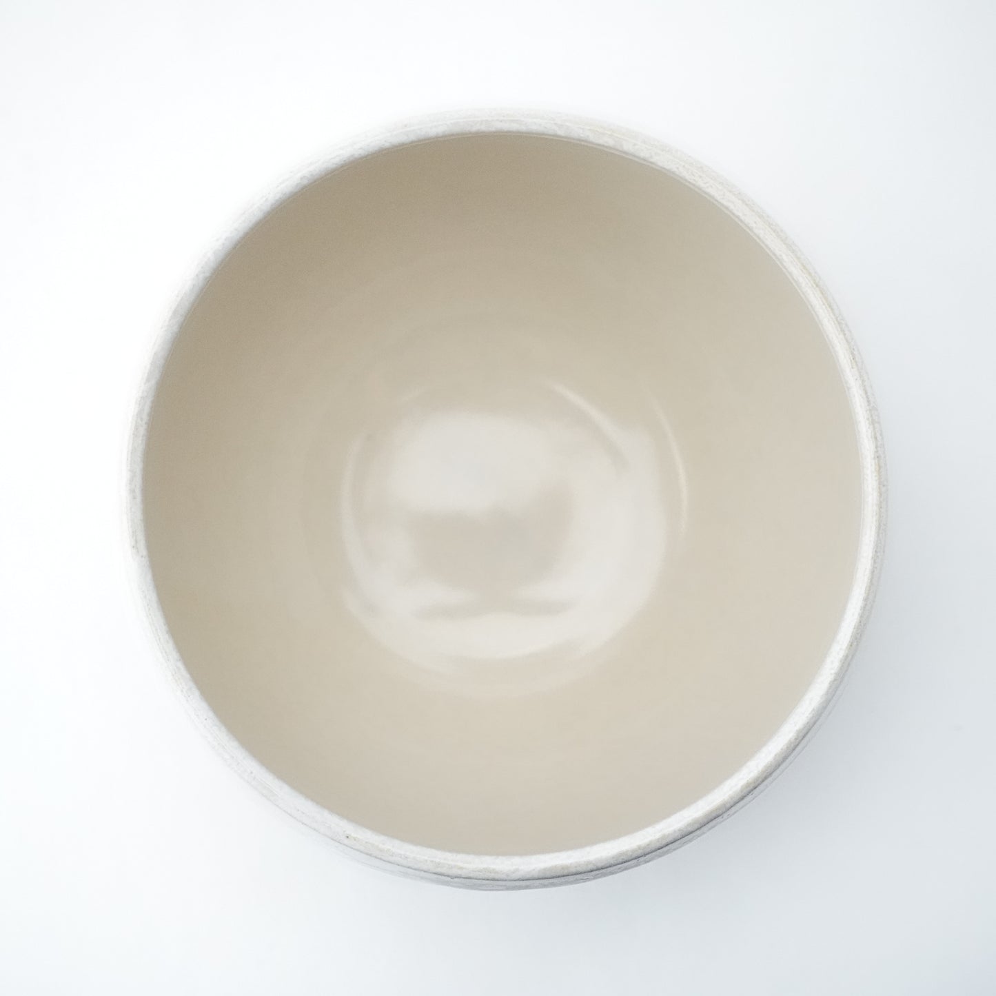 White Karatsu Flow White Glaze Round Bowl Hasami Porcelain