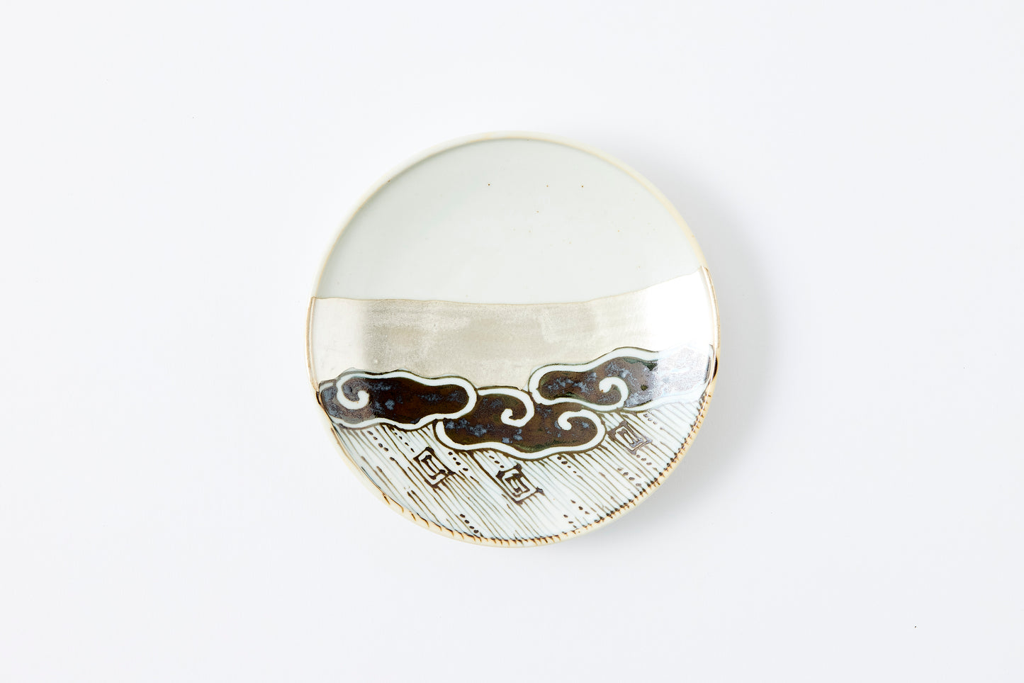 Silver-Accented Thunder Pattern 4-inch Plate Imari Porcelain