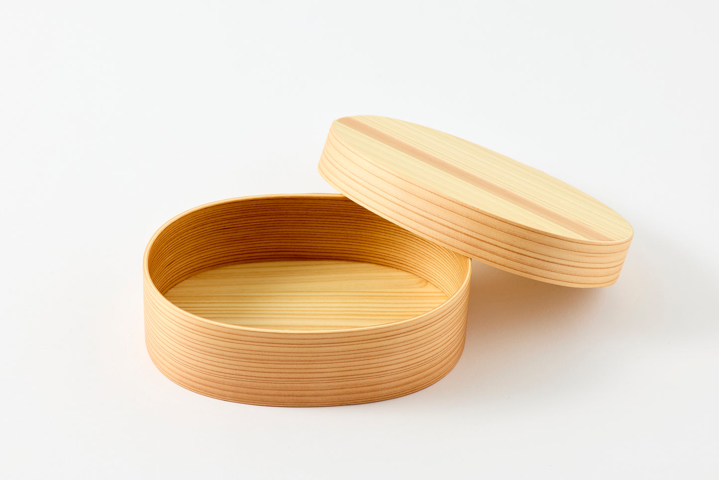Oval-Shaped Menpa Lunch Box