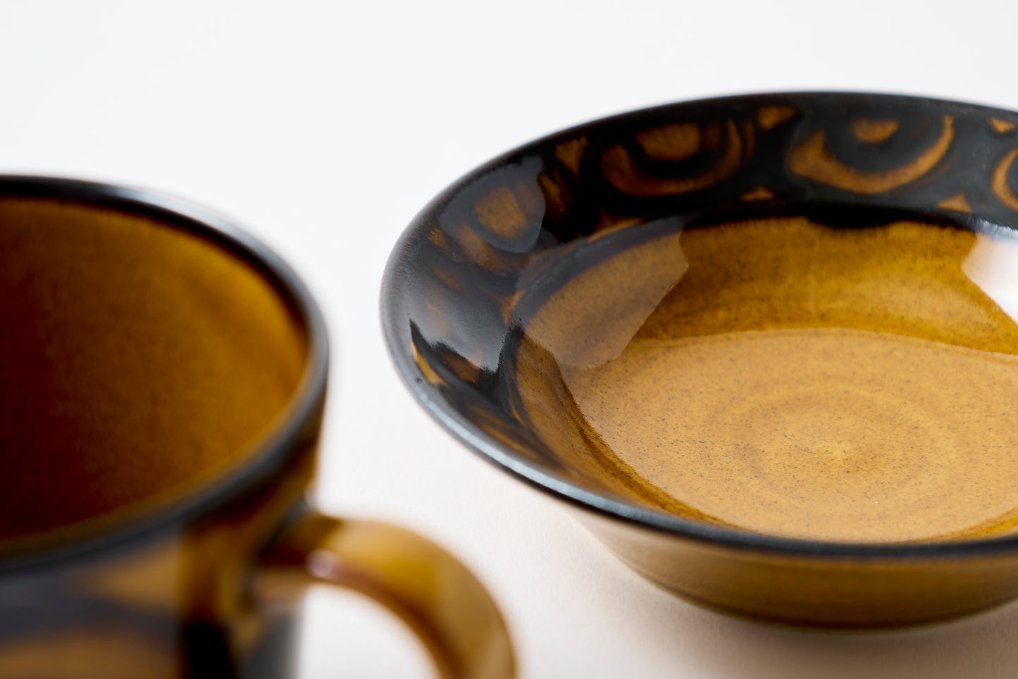 Circular Motif Amber Glaze Cup & Saucer Hasami Porcelain