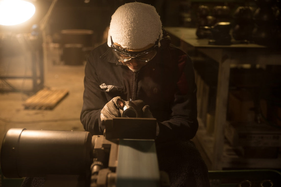 Timeless Iron: The Art of Kukan Chuzo’s Cast Kettles and Teapots