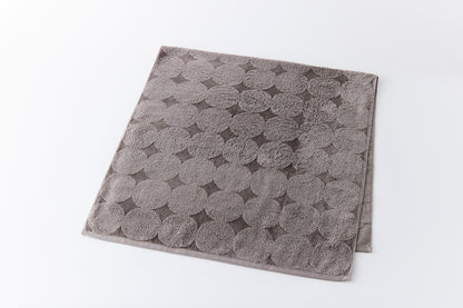menca mature – Bath Towel