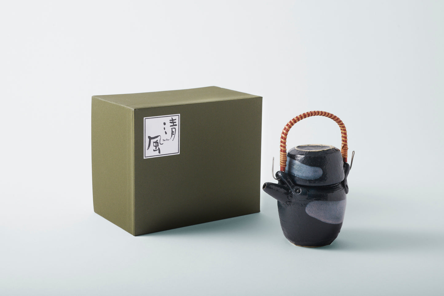 Kisha Teapot Set - Secret Meeting Style