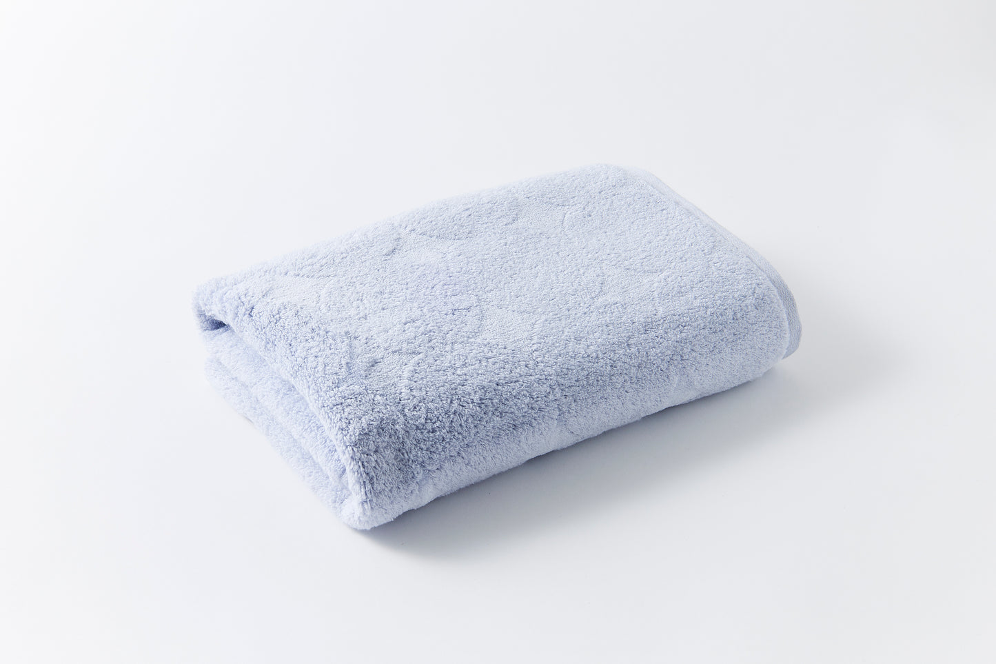 menca mature – Bath Towel