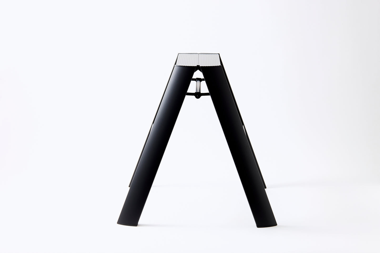 lucano Step Stool