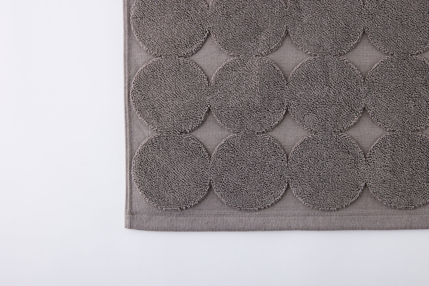 menca mature – Bath Mat