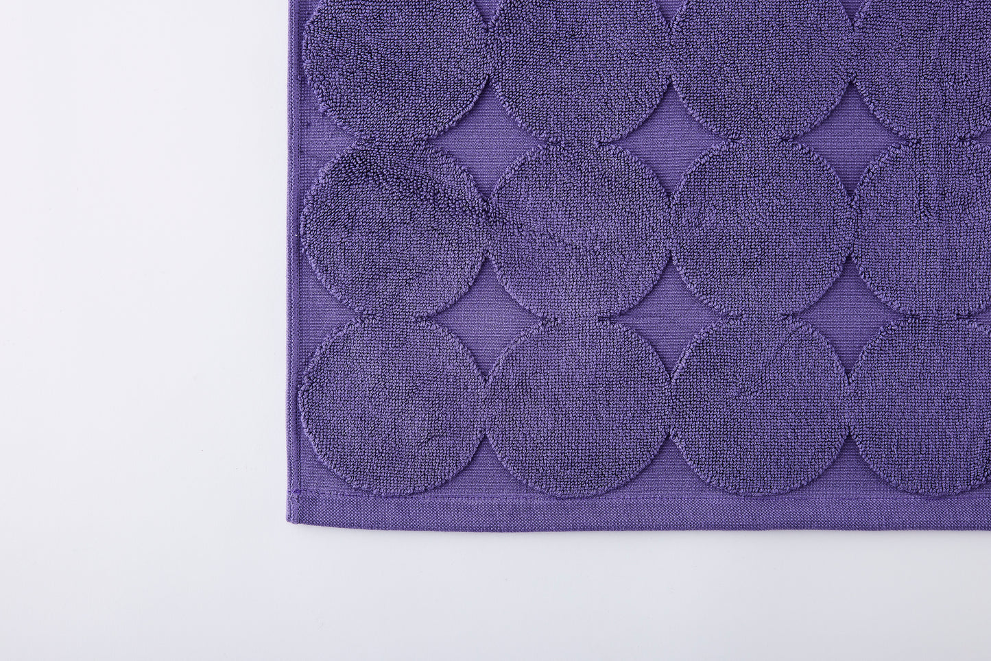 menca mature – Bath Mat