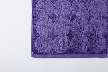menca mature – Hand Towel