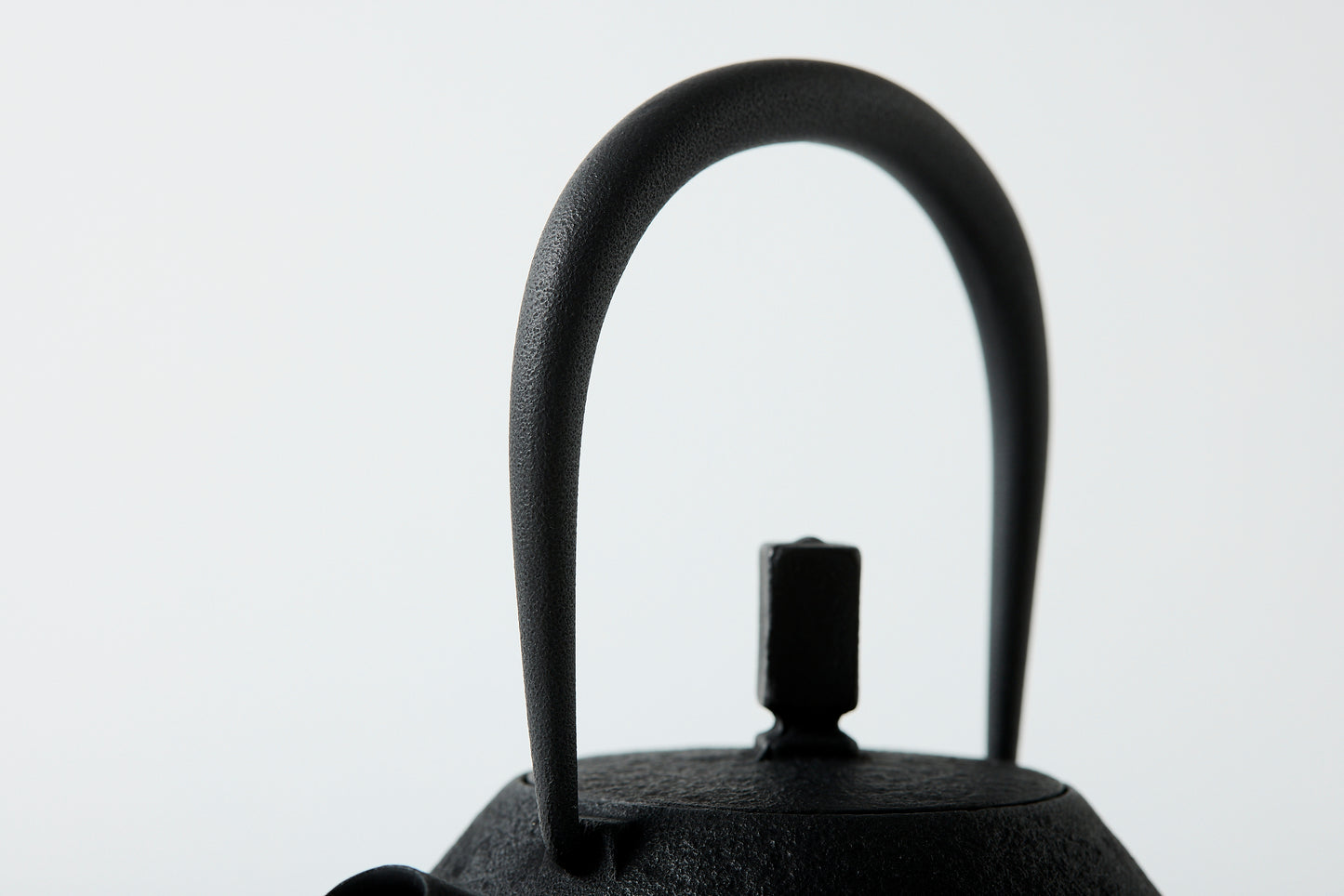 Nanbu Ironware Egg Teapot Medium