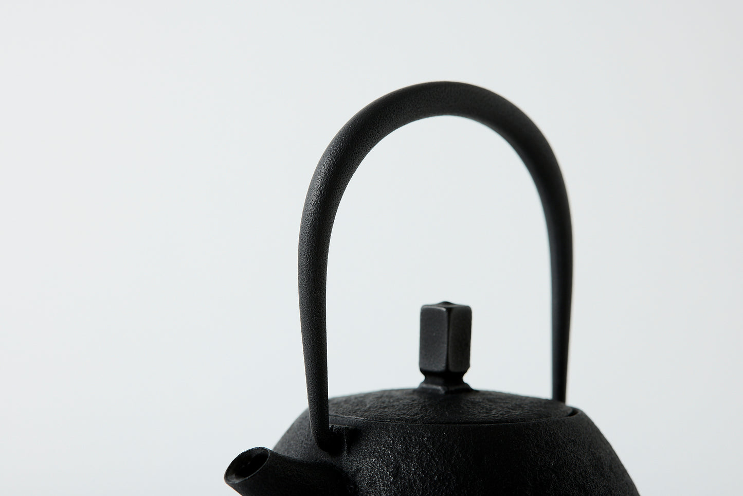 Nanbu Ironware Egg Teapot Medium