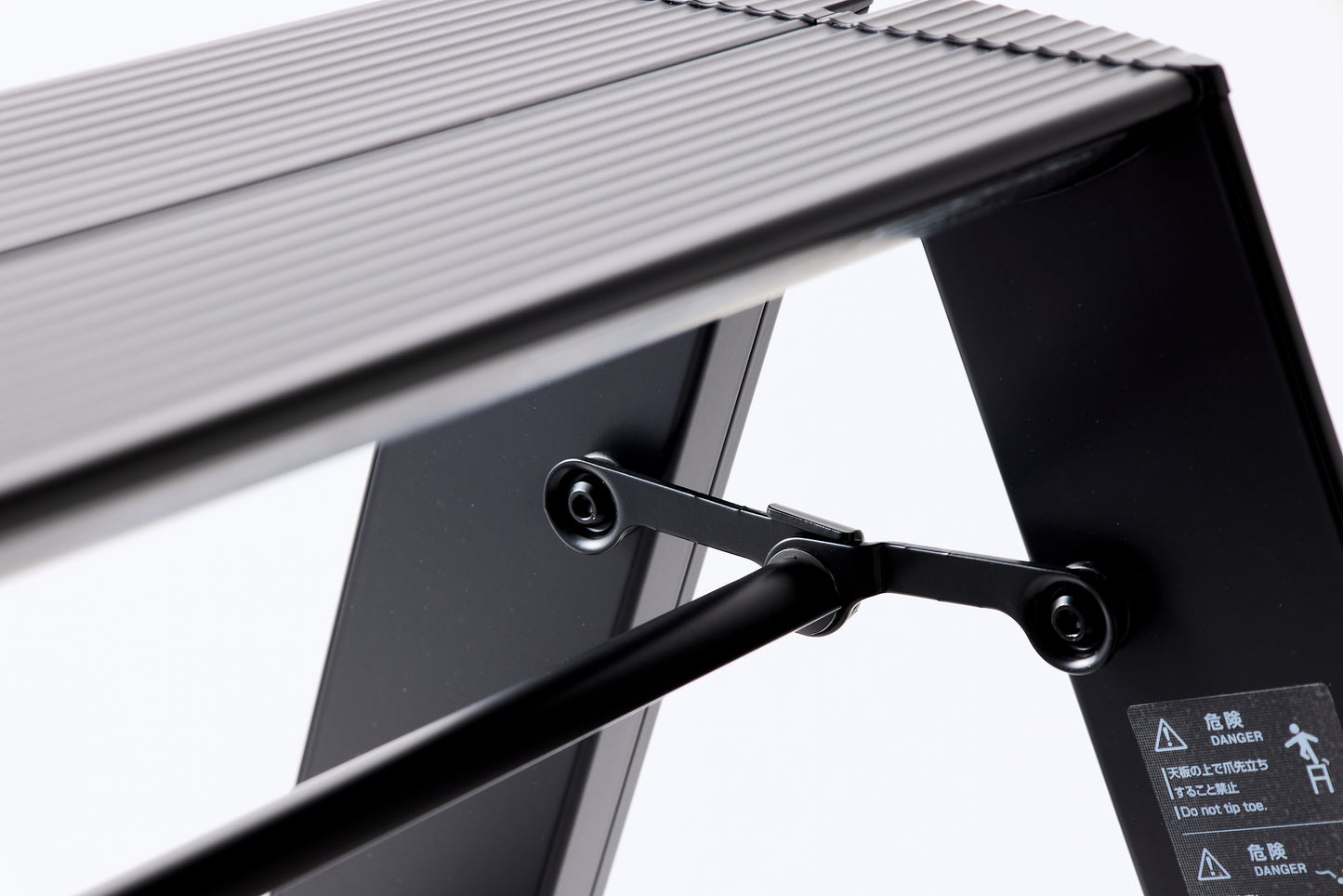 lucano Step Stool