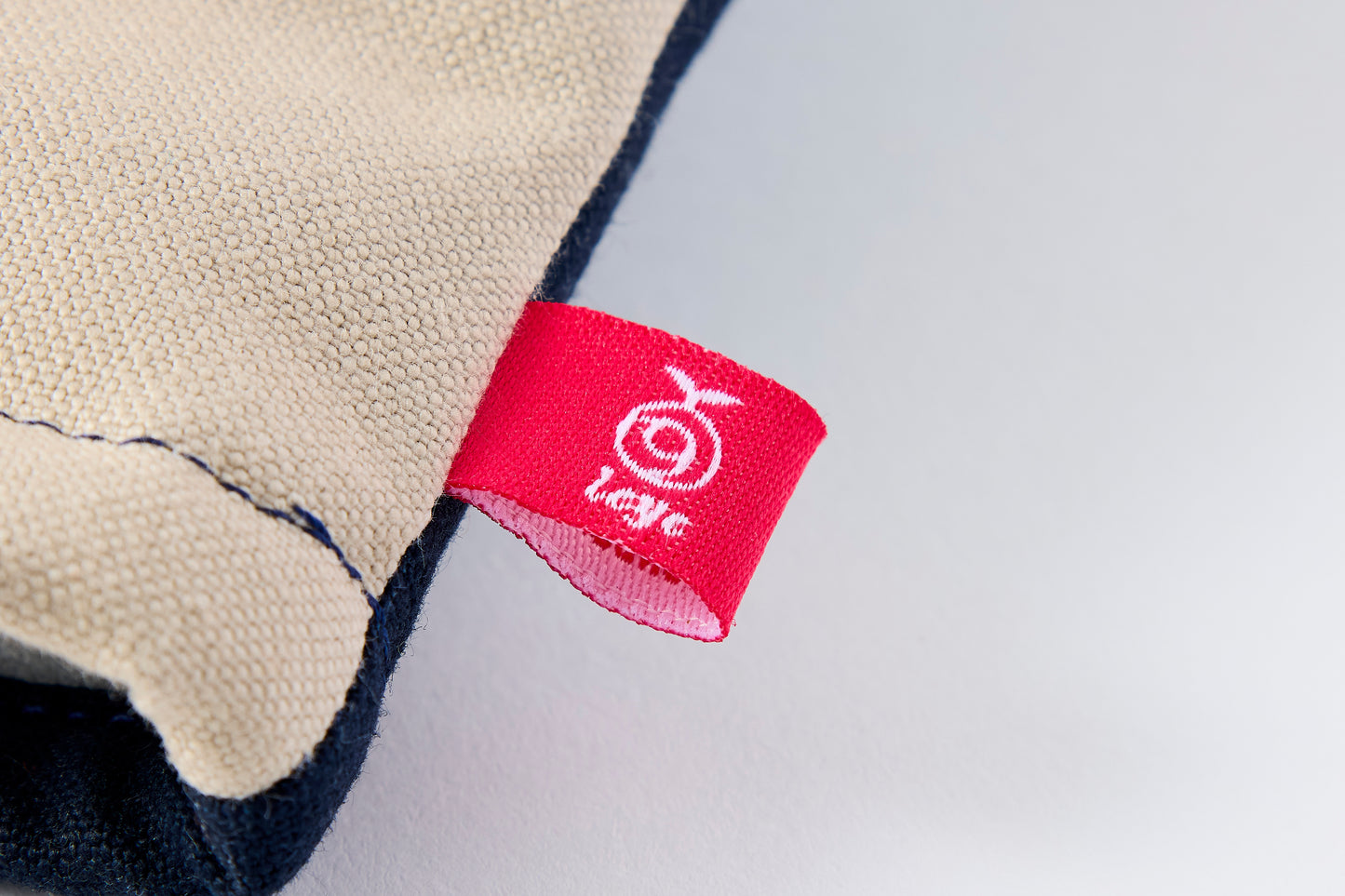 Heat-Resistant Gripping Oven Mitt