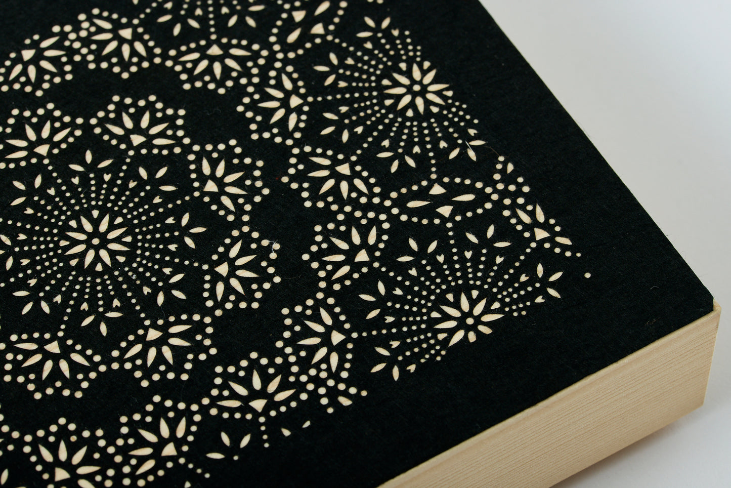 Stationery Box Ise Katagami [Medallion]