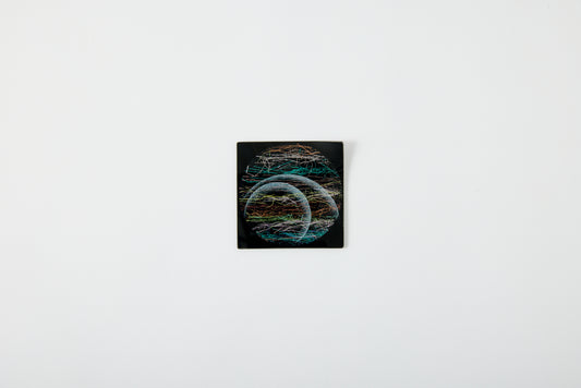 Nanairo with Gold Leaf Moon – Black Plate