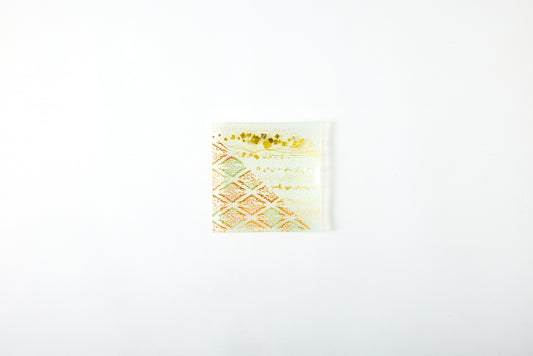 Mukaizuru with Kirihaku – Translucent Square Plate