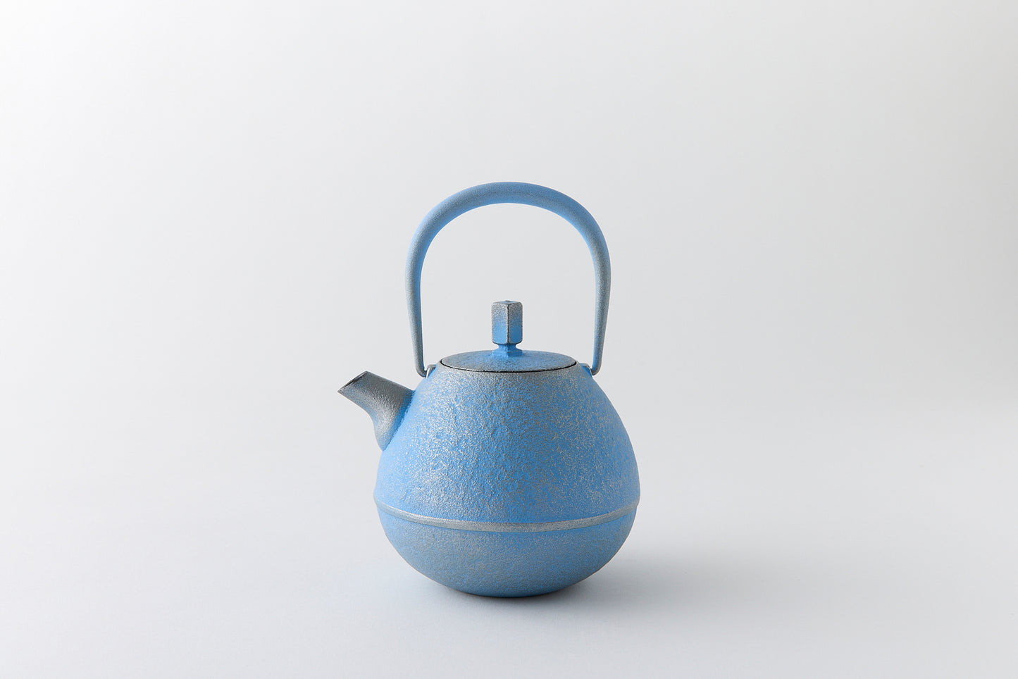 Nanbu Ironware Egg Teapot Medium