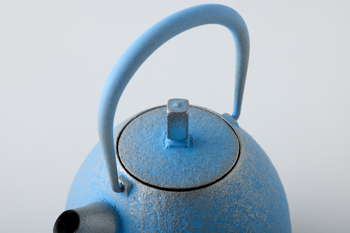 Nanbu Ironware Egg Teapot Medium