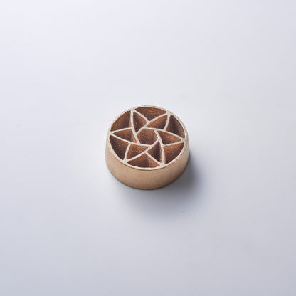 Pin-less Flower Frog ® / Hana L