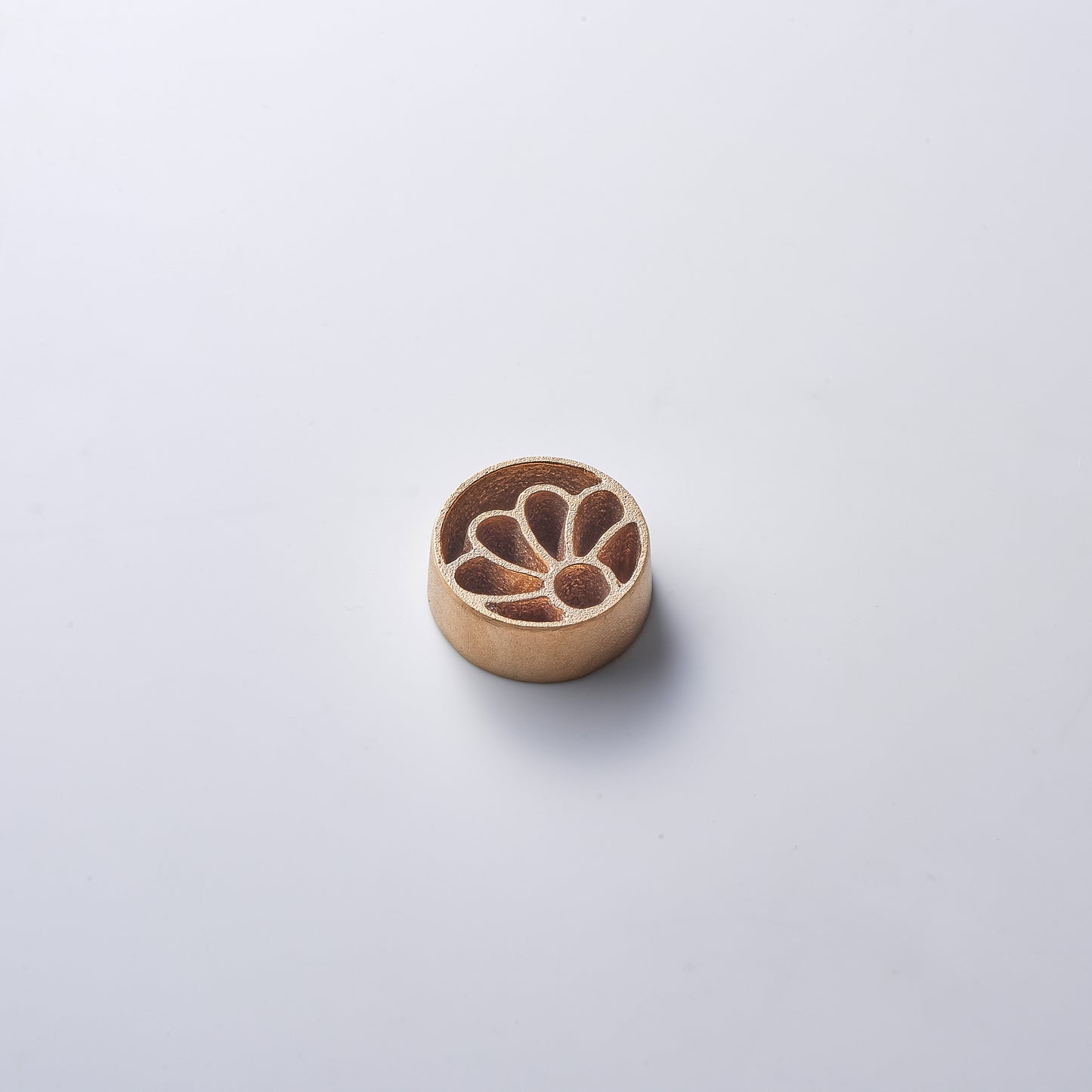Pin-less Flower Frog ® / Petal S