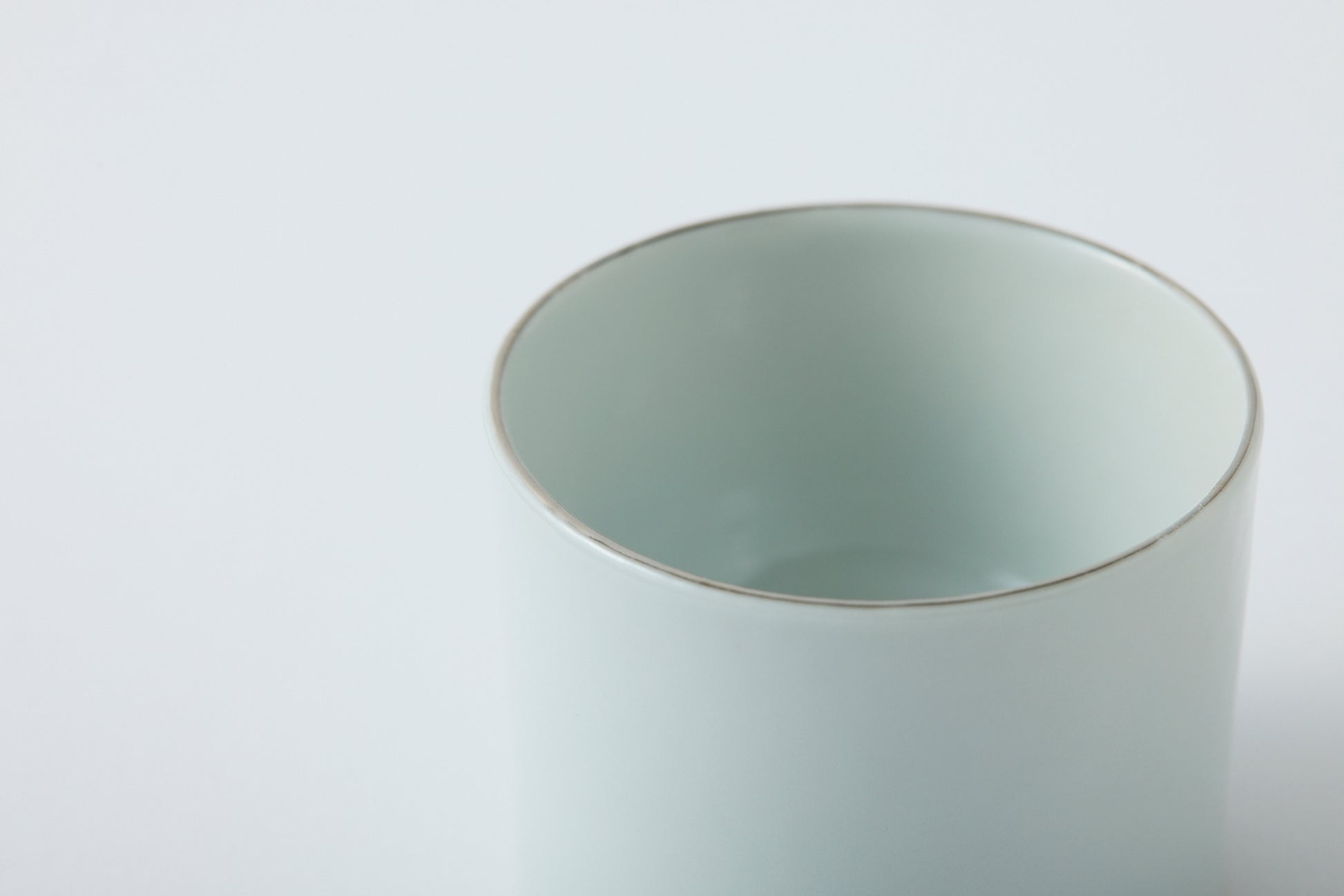 Utage Small Bowl, Cylindrical, White