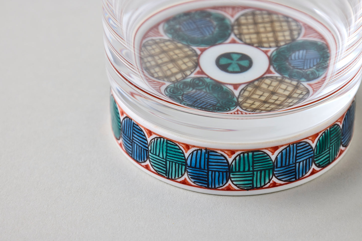 Rock Glass - Ko-Kutani Circle Motif