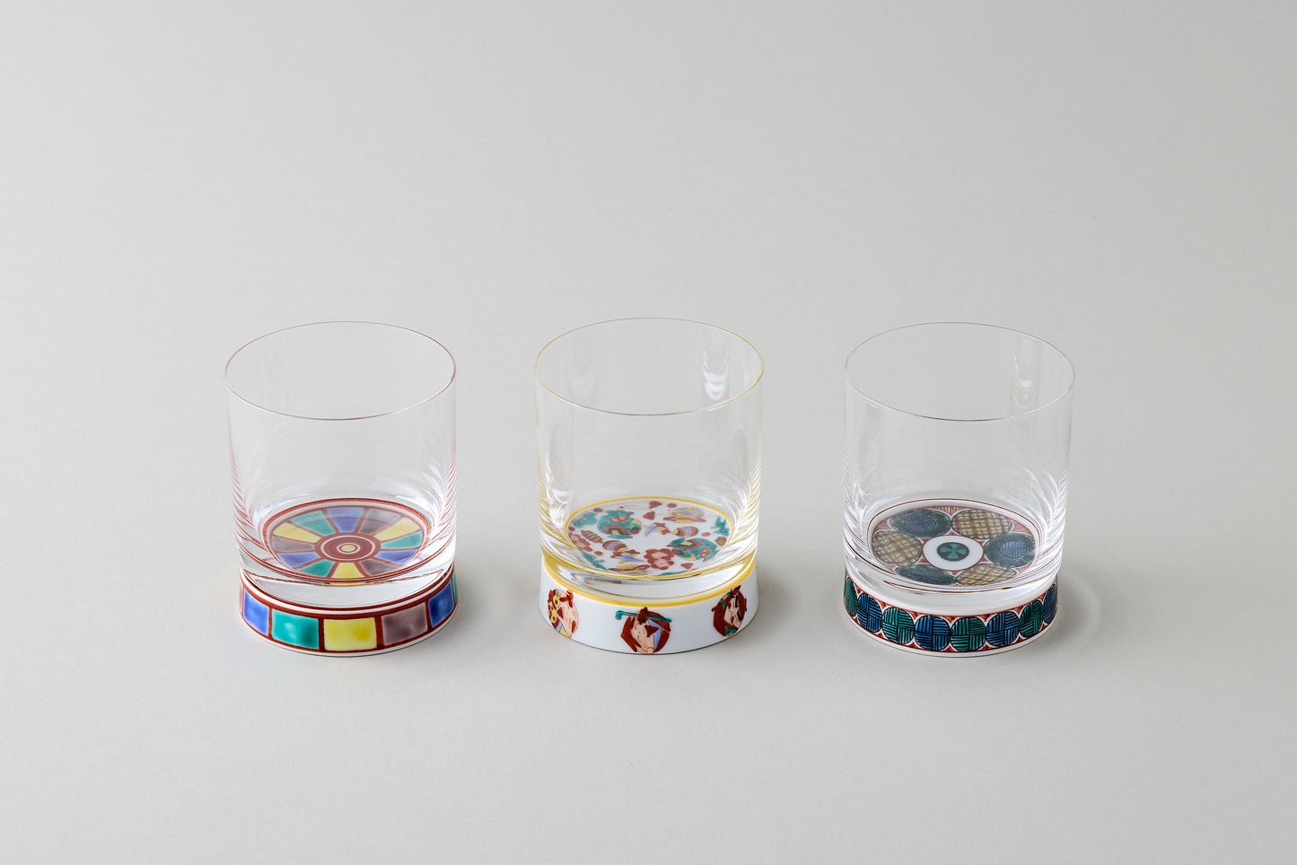 Rock Glass - Ko-Kutani Circle Motif