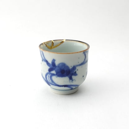 Gold Line Kosome Water Stream Sake Set Imari Porcelain