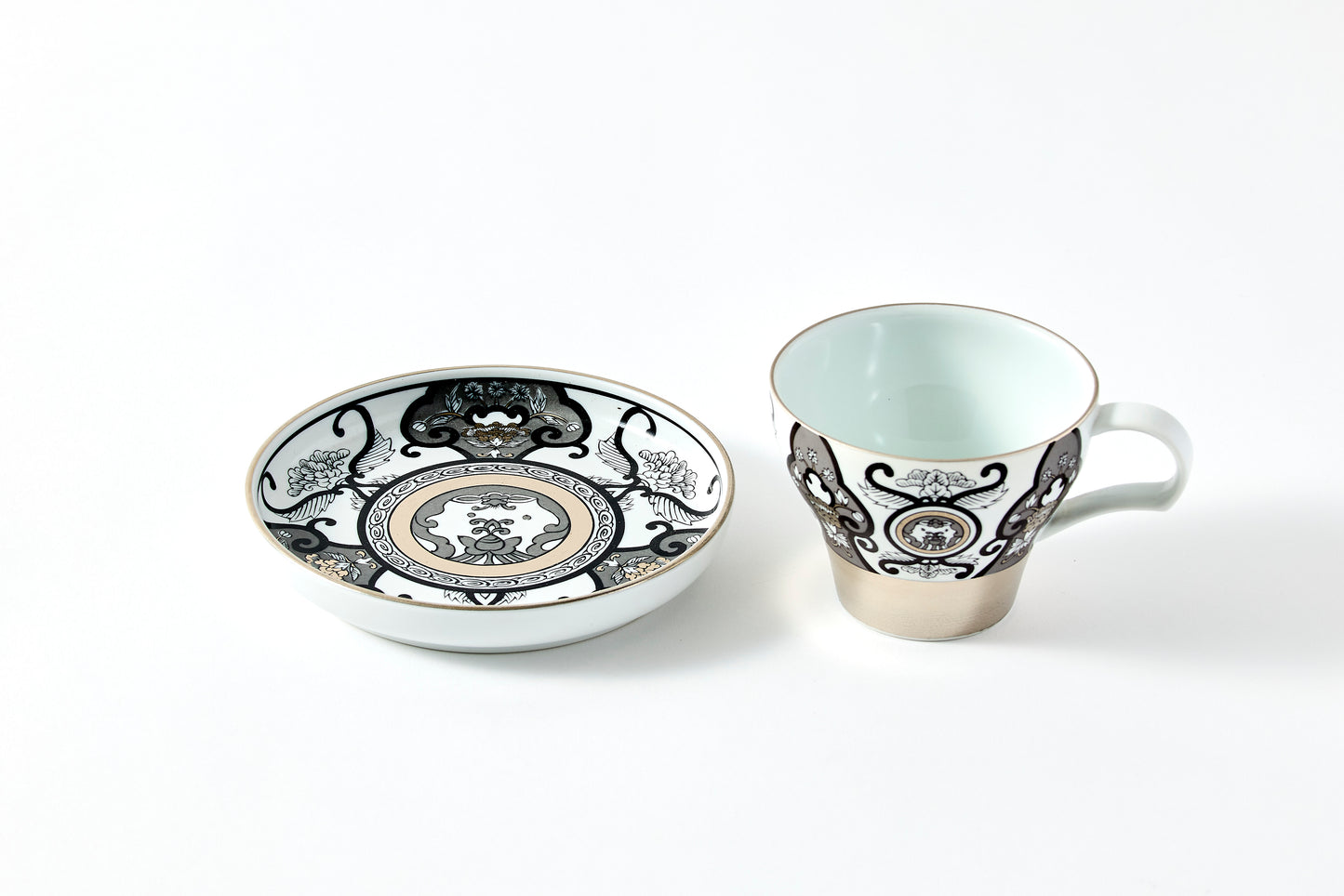 Teacup & Saucer - JS Ko-Imari Floral Pattern 150ml