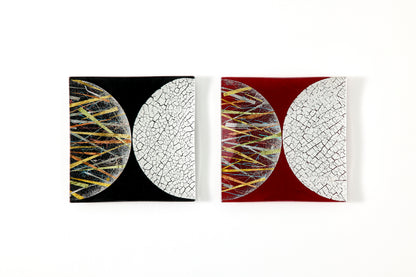 Minamo Moon – Hongin Ice Crack Kawari – Yakihaku on Black – Square Plate