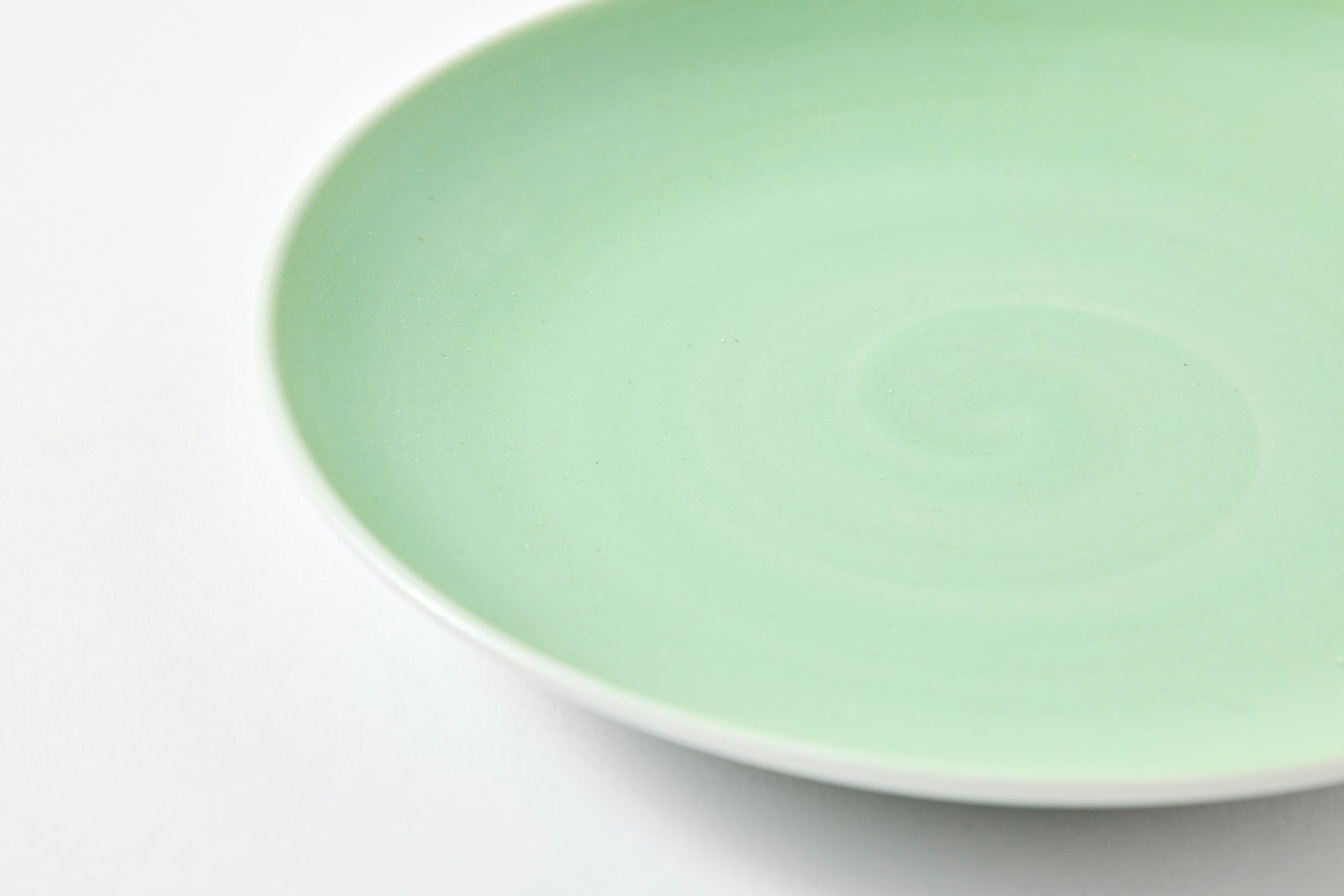 Plate -Pearl Green