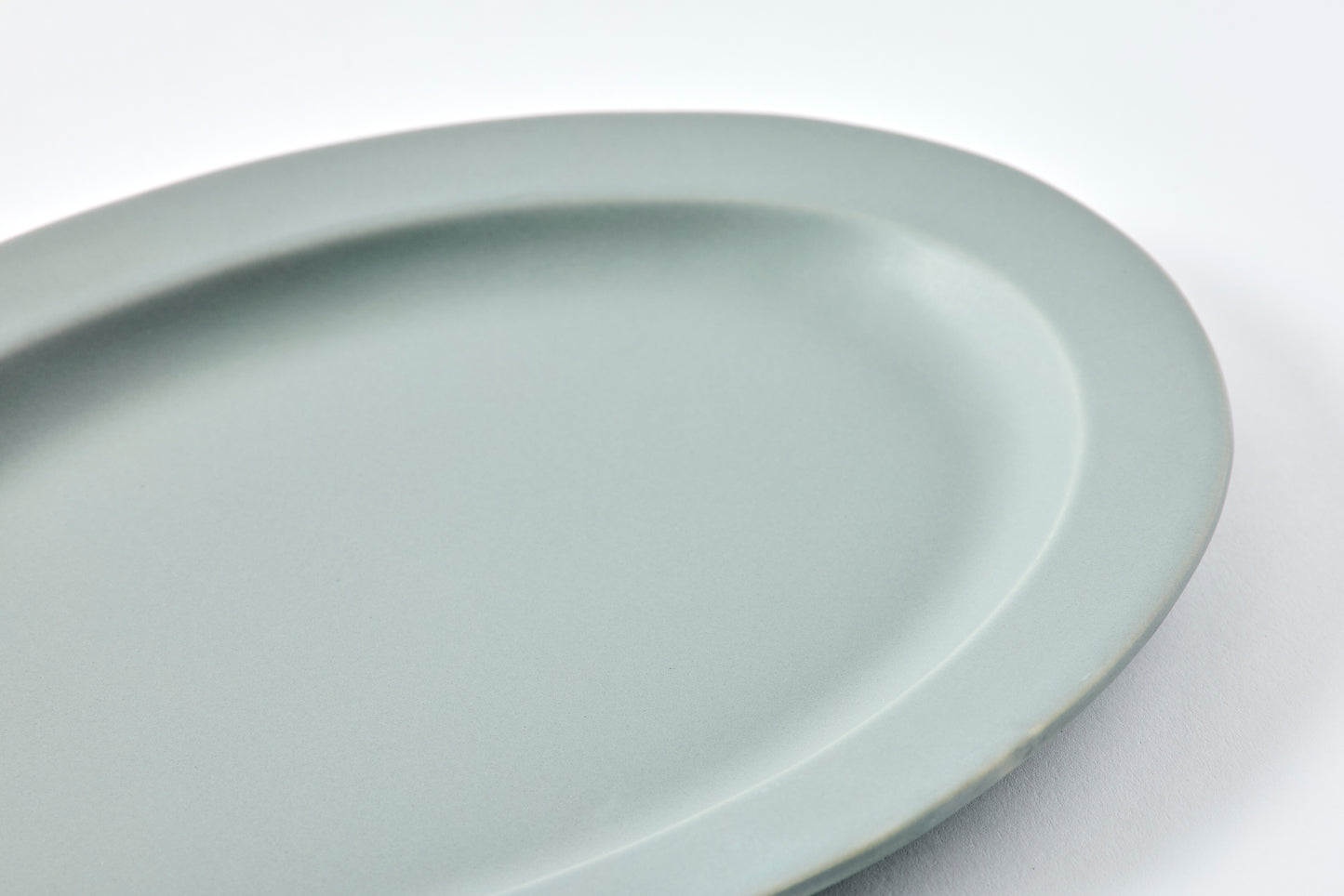 Sara Oval L