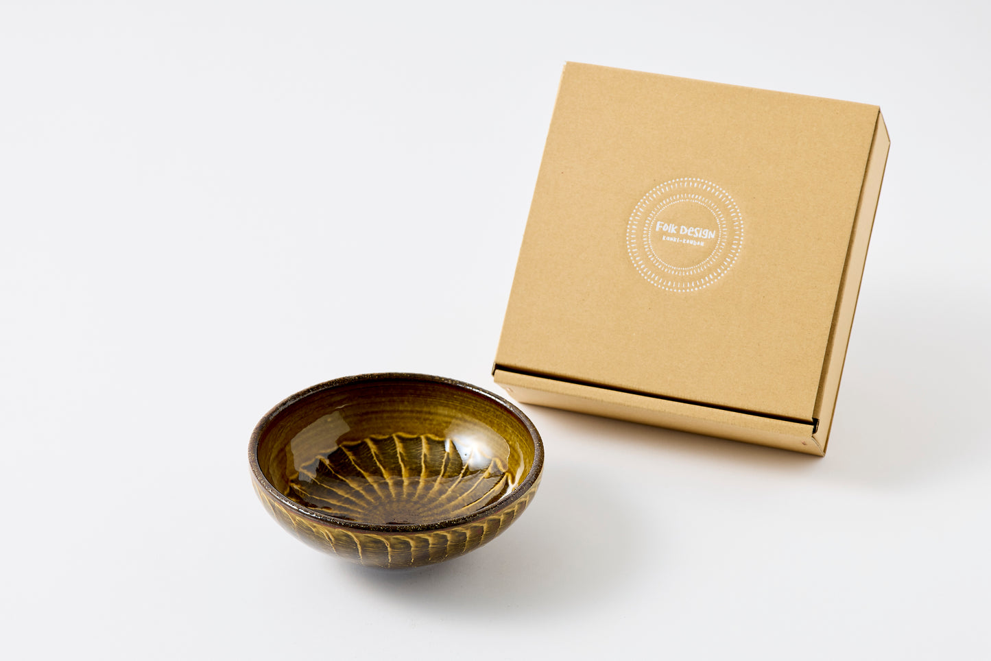 FD Amber Glaze Brush Stroke Round Flat Bowl Hasami Porcelain