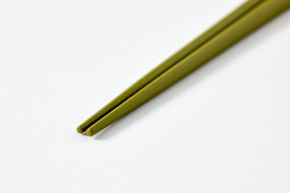 hashi / moss green