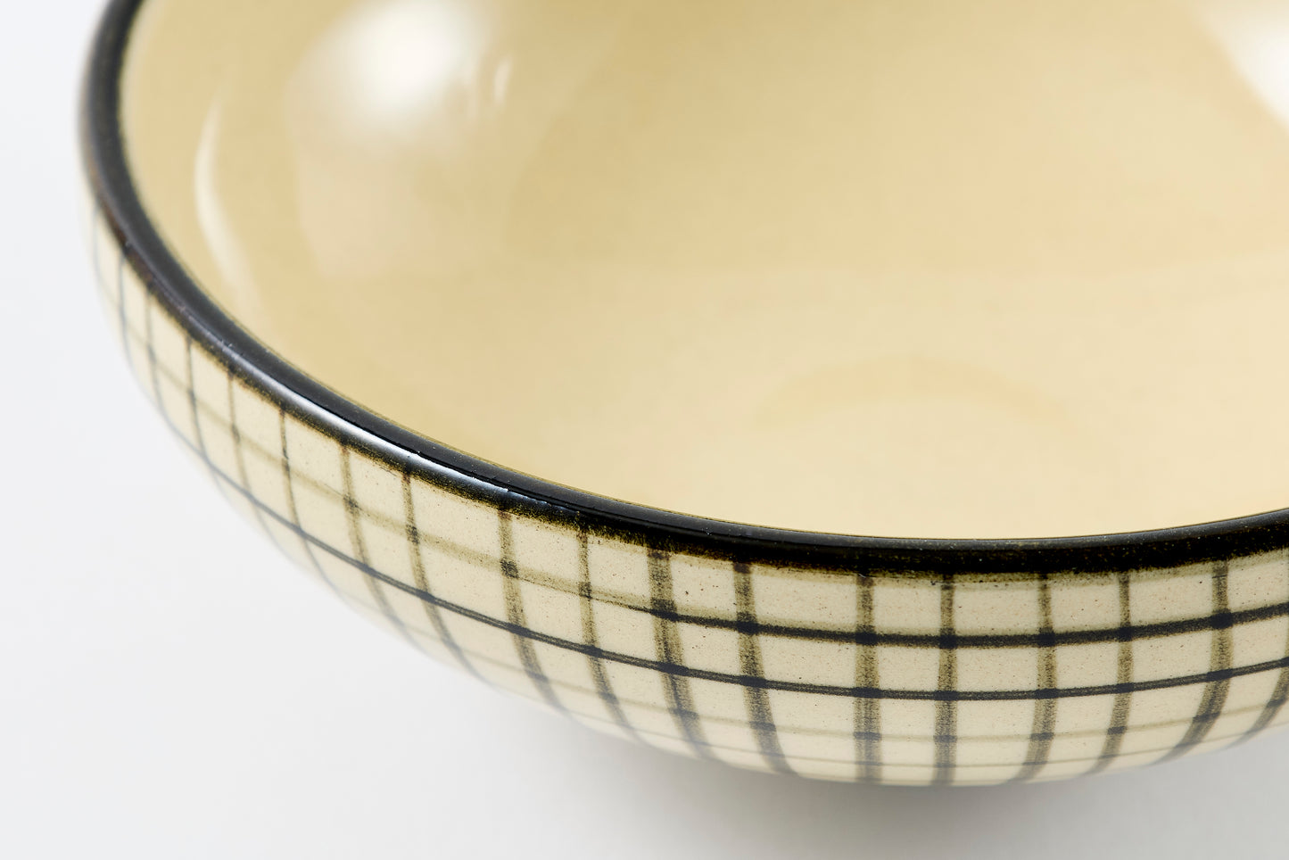 FD Lattice Round Flat Bowl Hasami Porcelain