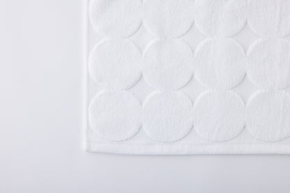 menca mature – Bath Mat