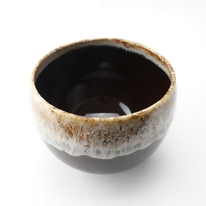 White Karatsu Flow Brown Glaze Round Bowl Hasami Porcelain