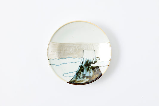 Silver-Accented Mt. Fuji 4-inch Plate Imari Porcelain