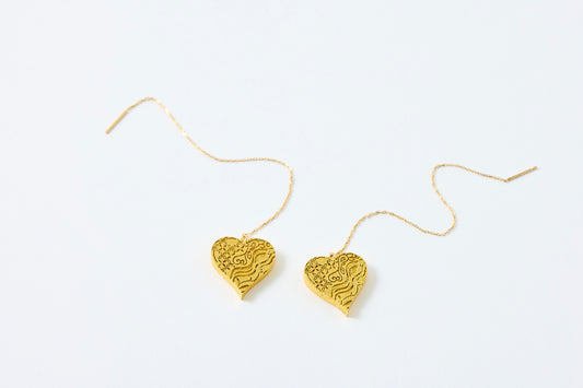 HAKUCESSORY Earrings Love Luck Gold