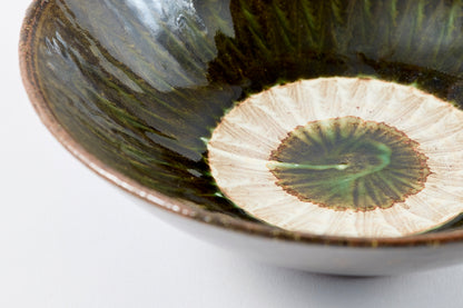 FD Green Glaze Bold Double Brush Stroke Mehagi 5.5-inch Flat Bowl Hasami Porcelain