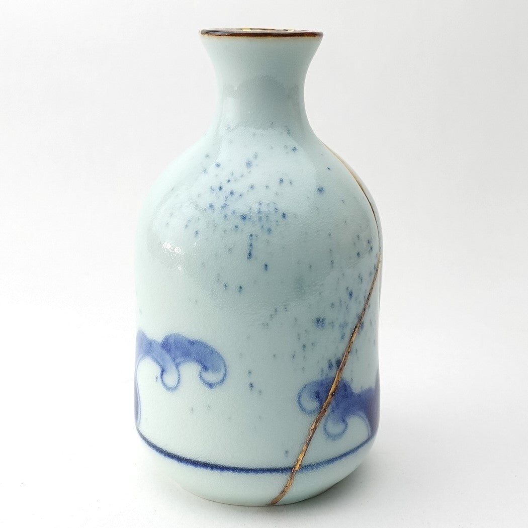 Gold Line Kosome Rabbit Sake Set Imari Porcelain